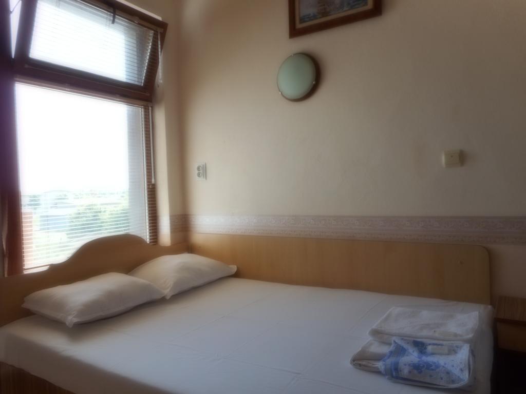 Guest Rooms Ribarska Hizha Shabla Quarto foto